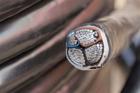 Przekrój kabla energetycznego YAKXSżo 0,6/1kV z pięcioma żyłami aluminiowymi