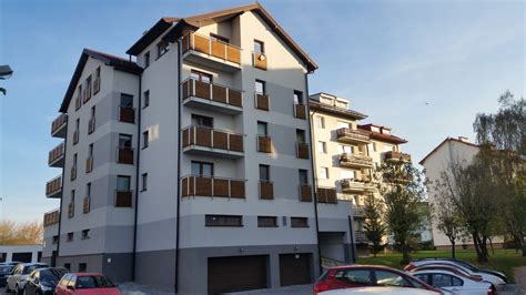 Spalony budynek wielorodzinny w Kandytach