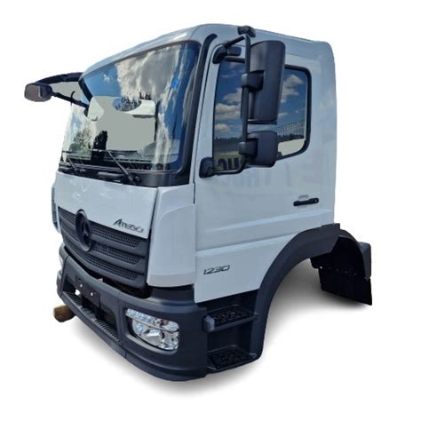 Schemat kabiny sześcioosobowej w Mercedes Atego