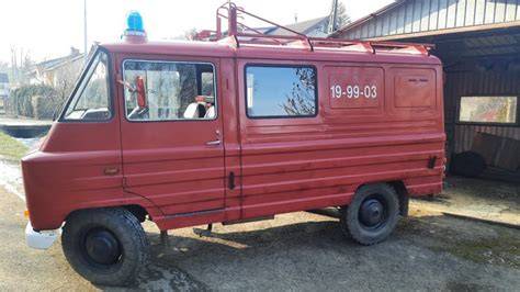 zdjęcie samochodu strażackiego FS Lublin 3302