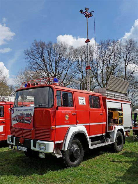 zdjęcie ciężarówki strażackiej Magirus-Deutz 110 D 7 FA