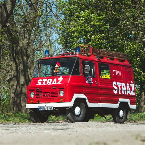 Współczesny Żuk strażacki OSP Rzyczkowo podczas działań
