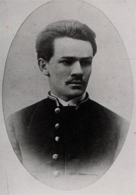 zdjęcie Stefana Okołowicza lub jego kamienicy