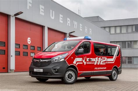 Opel Vivaro i Astra Kombi jako pojazdy wsparcia straży pożarnej