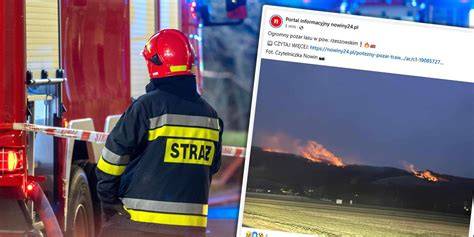 Strażacy gaszący pożar traw na połoninie