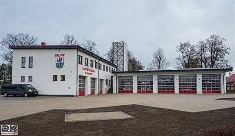 Współczesna remiza OSP w Jabłonce po rozbudowie