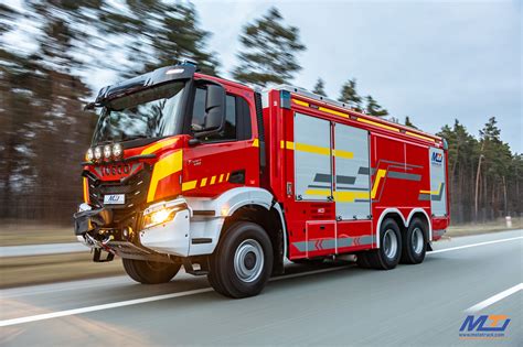 Photo of a military fire truck based on Iveco T-Way