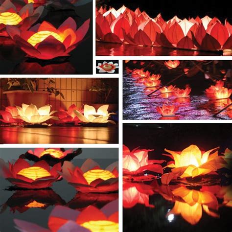 Pływające lampiony w kształcie kwiatów na wodzie