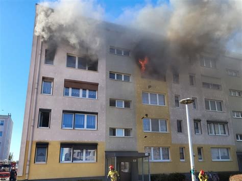 Zdjęcie z akcji gaśniczej po pożarze mieszkania mieszkalnego we Wrocławiu