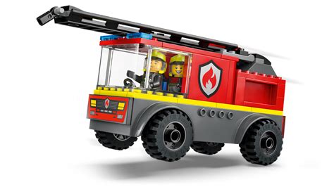 Ilustracja wozu strażackiego LEGO Town z wysoką drabiną z lat 90.