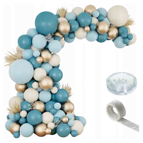 Zestaw materiałów do wykonania piniaty: karton, balony, bibuła, klej, nożyczki, taśma