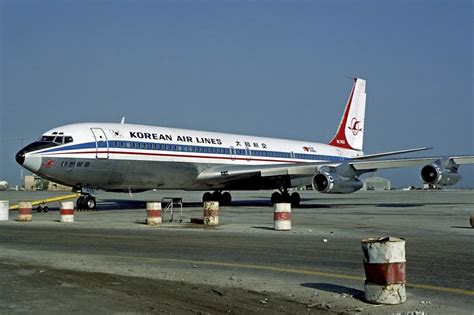zdjęcie wraku Boeinga 707 po katastrofie