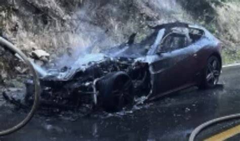 Pożar Ferrari FF na autostradzie A4