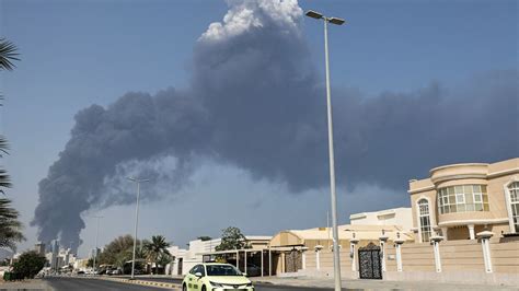 Pożar zbiornika paliwa na lotnisku w Dubaju wywołany atakiem drona