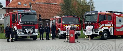 Uroczystość przekazania samochodu dla OSP Gronowo Elbląskie