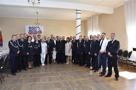 Uczestnicy Zjazdu Oddziału Miejsko-Gminnego ZOSP RP w Rychtalu, sala obrad