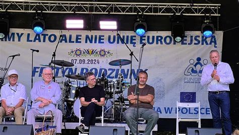 Zdjęcie z koncertu Baranovskiego na festynie