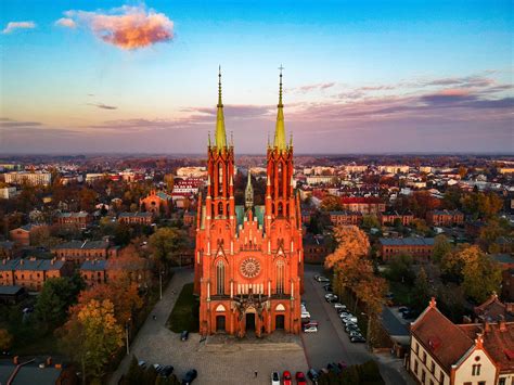 Architektura Pałacyku Tyrolskiego w Żyrardowie