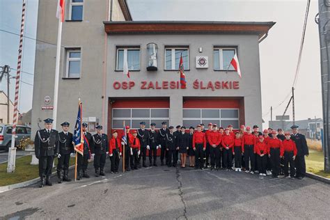 Portret rodziny Golly, przedstawiający kilka pokoleń strażaków zaangażowanych w OSP Zalesie Śląskie
