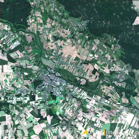 Zdjęcie satelitarne obszarów objętych pożarem w regionie Aude
