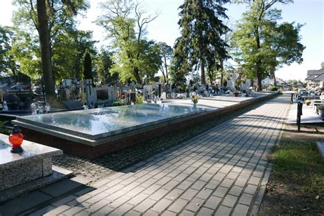 Grób zbiorowy ofiar egzekucji w Lasach Winiarskich, Giżyce