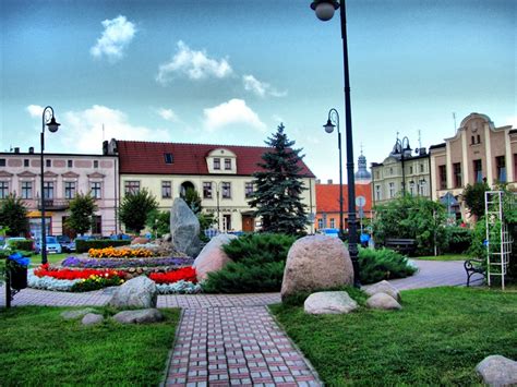 Historyczne centrum Grabowa nad Prosną, rynek z kamienicami