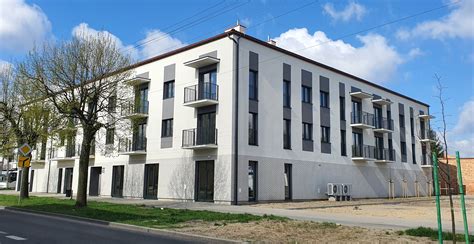 Płonący budynek mieszkalny przy ul. Przedmieście Dolne w Bieczu