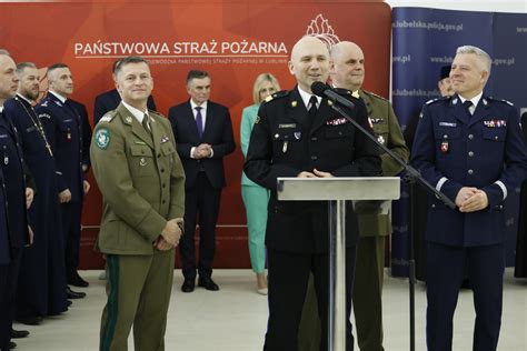 Spotkanie przedstawicieli władz i służb mundurowych podczas jubileuszu OSP Lubawa
