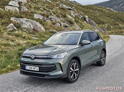 Volkswagen Tiguan eHybrid - zdjęcie pojazdu