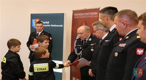 Szkolenie Młodzieżowych Drużyn Pożarniczych z wykorzystaniem sprzętu strażackiego