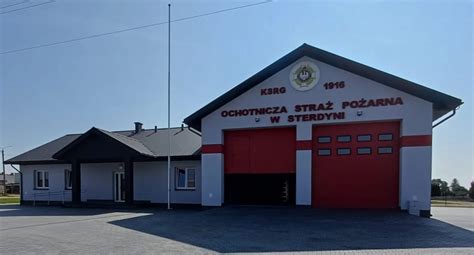 Zarys historyczny OSP Sterdyń: ilustracja przedstawiająca założyciela i ważne daty