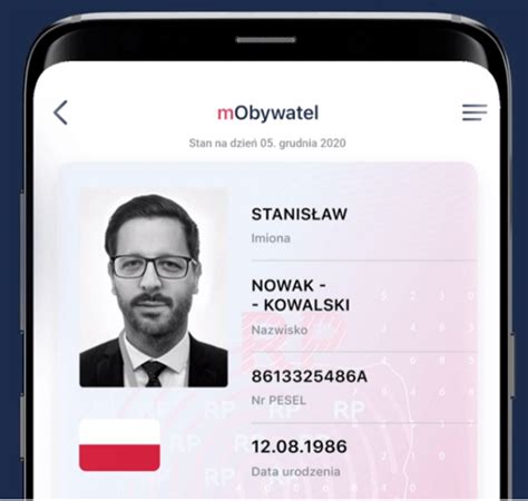 Zrzut ekranu z aplikacji mObywatel przedstawiający elektroniczną legitymację strażaka OSP