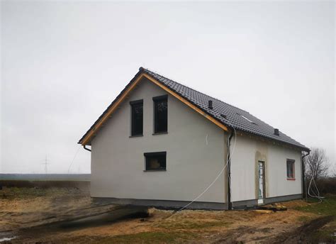 Nowo wybudowany dom dla rodziny Kwiatkowskich w Kaniem
