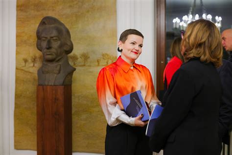 Archiwalne zdjęcie Zbigniewa Tokarskiego podczas jednej z poprzednich edycji zawodów, podkreślające jego zaangażowanie.