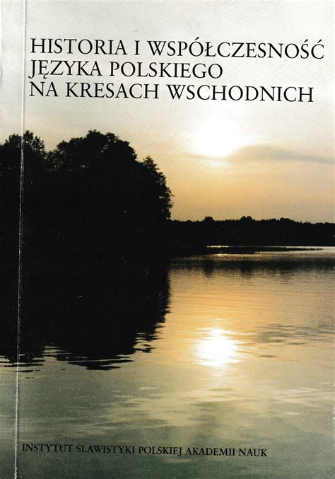 Czarno-biała fotografia lub ilustracja symbolizująca spaloną wieś na Kresach Wschodnich.