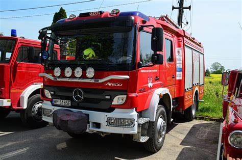 Nowoczesny wóz ratowniczo-gaśniczy OSP Zbydniowice (Mercedes-Benz Atego lub Renault Master)