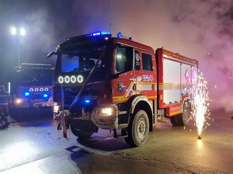 Zdjęcie przedstawiające wyremontowaną remizę OSP Wola Radziszowska
