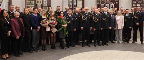 Anna Mucha podczas wizyty u strażaków w Radomiu