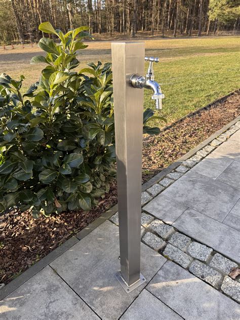 Nowoczesny hydrant ogrodowy ze stali nierdzewnej