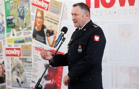 Znak Plebiscytu Strażak Roku i logo Gazety Pomorskiej