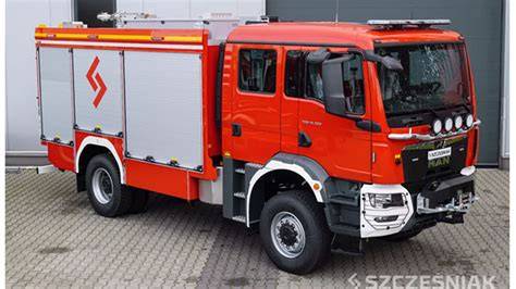 Nowy wóz ratowniczo-gaśniczy Iveco dla OSP Gwieździn
