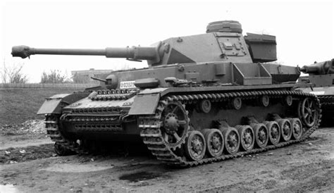 zdjęcie przedstawiające salę operacyjną z czasów II wojny światowej