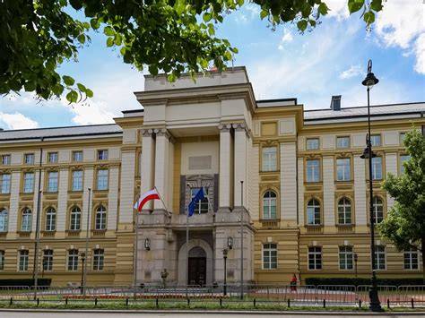 Kancelaria Premiera Rzeczypospolitej Polskiej - tło wydarzeń