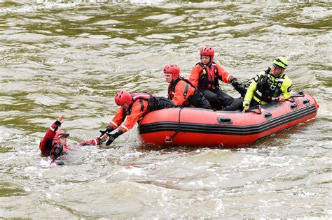 Thematic photo of rescue equipment being used in a water rescue scenario