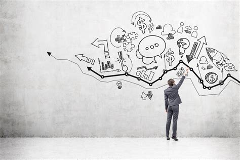 Zestawienie zdjęć dzieci bawiących się puzzlami, pokazujące różne etapy zabawy: dopasowywanie pojedynczych elementów i układanie całości.