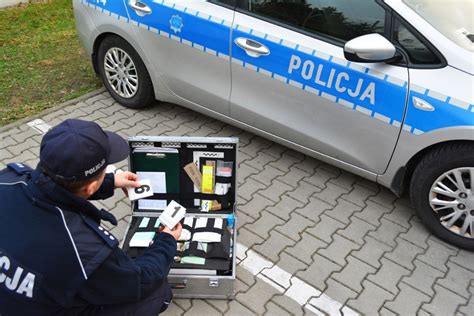 zdjęcie policyjnych taśm na miejscu zbrodni w kasynie