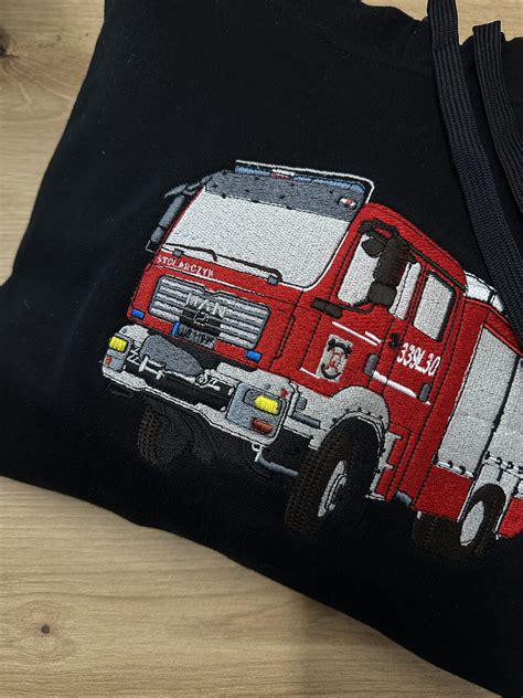bluza #teamSTREFA998 z haftem wozu strażackiego