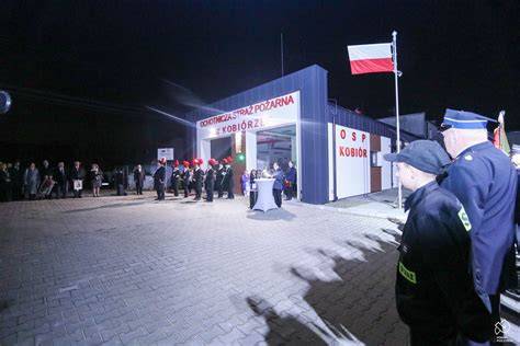 Zdjęcie przedstawiające nową remizę strażacką w Kowali-Stępocinie