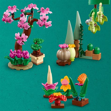 Zdjęcie zestawu LEGO Friends Ogród Botaniczny, pokazujące szczegóły budowy i roślin.