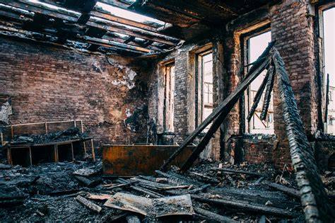 Infographics showing fire damage to a building structure